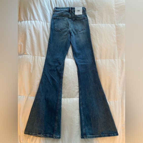 Garage Blue Flare Jeans NWT - Picture 2 of 4